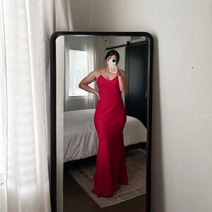 Niki Lavis Elegant Red Maxi Dress